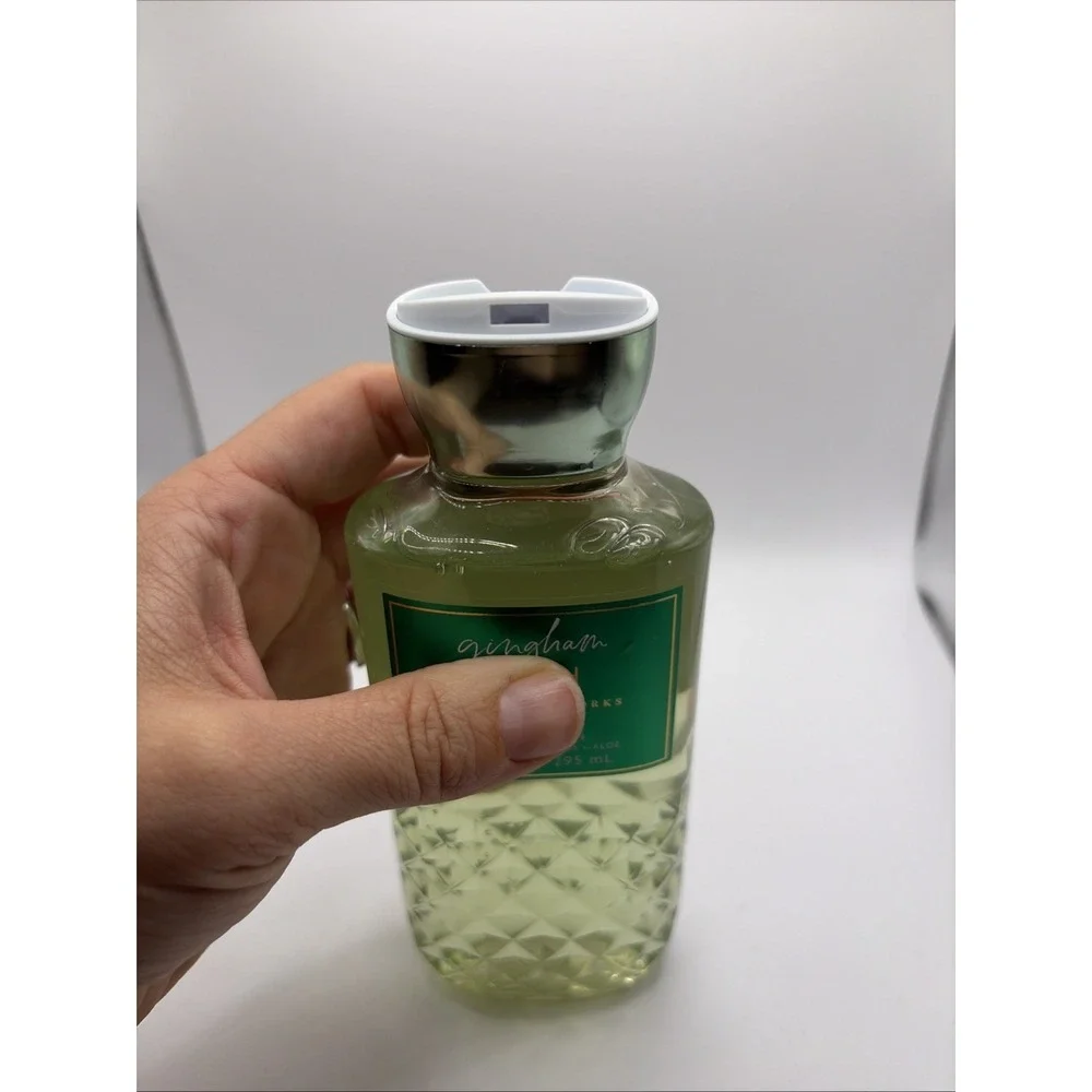 Bath & Body Works‎ Gingham Fresh Shower Gel Body Wash